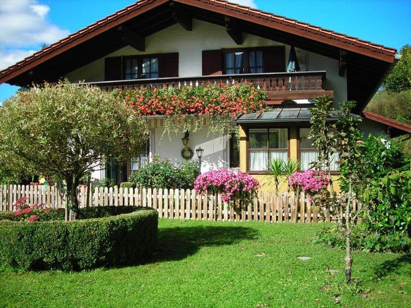 Ferienwohnung Rutz Inkl. Chiemgaukarte Ruhpolding Exterior photo